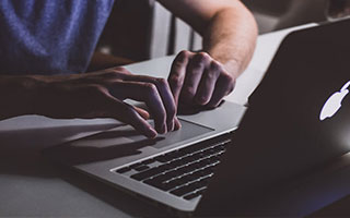 开云app更新-男子仰泳铜牌到手令人振奋，男子仰泳世界纪录