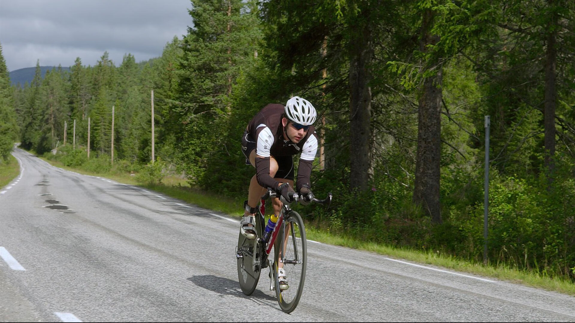 中美200蝶对决：划频节奏全面解析