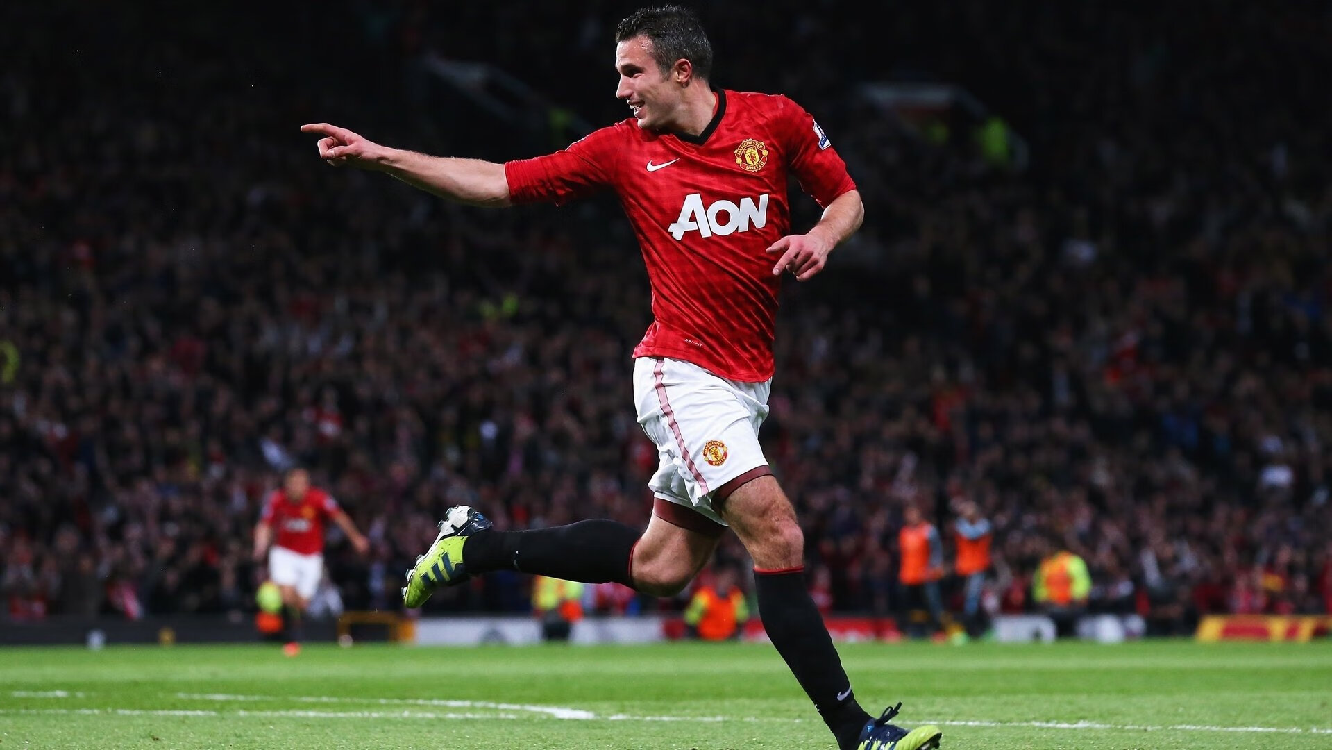 五大联赛球员租借体系是否利于新人成长,五大联赛球队收入